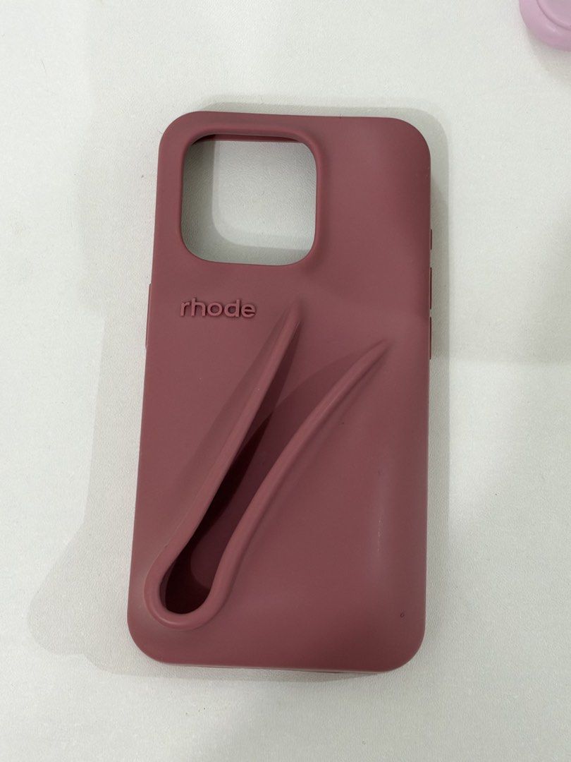 Iphone 15 pro case girly pop bundle (Category: Cases & Sleeves) located in Lucena. Submitted by closetbysd (Listing ID 1468964554, Image 2). Description: ALL AUTHENTIC ✨ Can send more photos if interested RFS phone upgrade.
