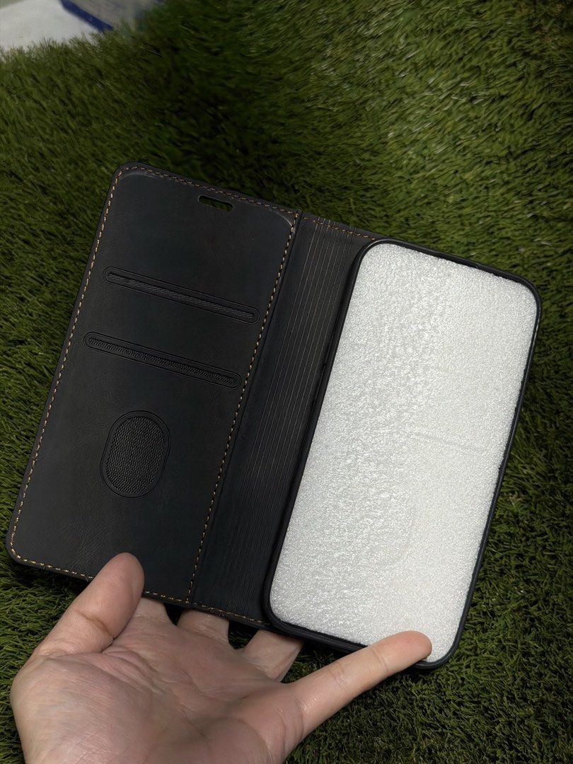 IPHONE 15 PRO PHONE CASE (Category: Cases & Sleeves) located in Sablan. Submitted by gongonshelley12 (Listing ID 1469047898, Image 2). Description: 100 only NEW ARRIVAL IPHONE 15 PRO PHONE CASE BRAND NEW PO ETO.