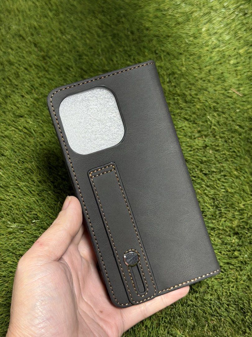 IPHONE 15 PRO PHONE CASE (Category: Cases & Sleeves) located in Sablan. Submitted by gongonshelley12 (Listing ID 1469047898, Image 3). Description: 100 only NEW ARRIVAL IPHONE 15 PRO PHONE CASE BRAND NEW PO ETO.