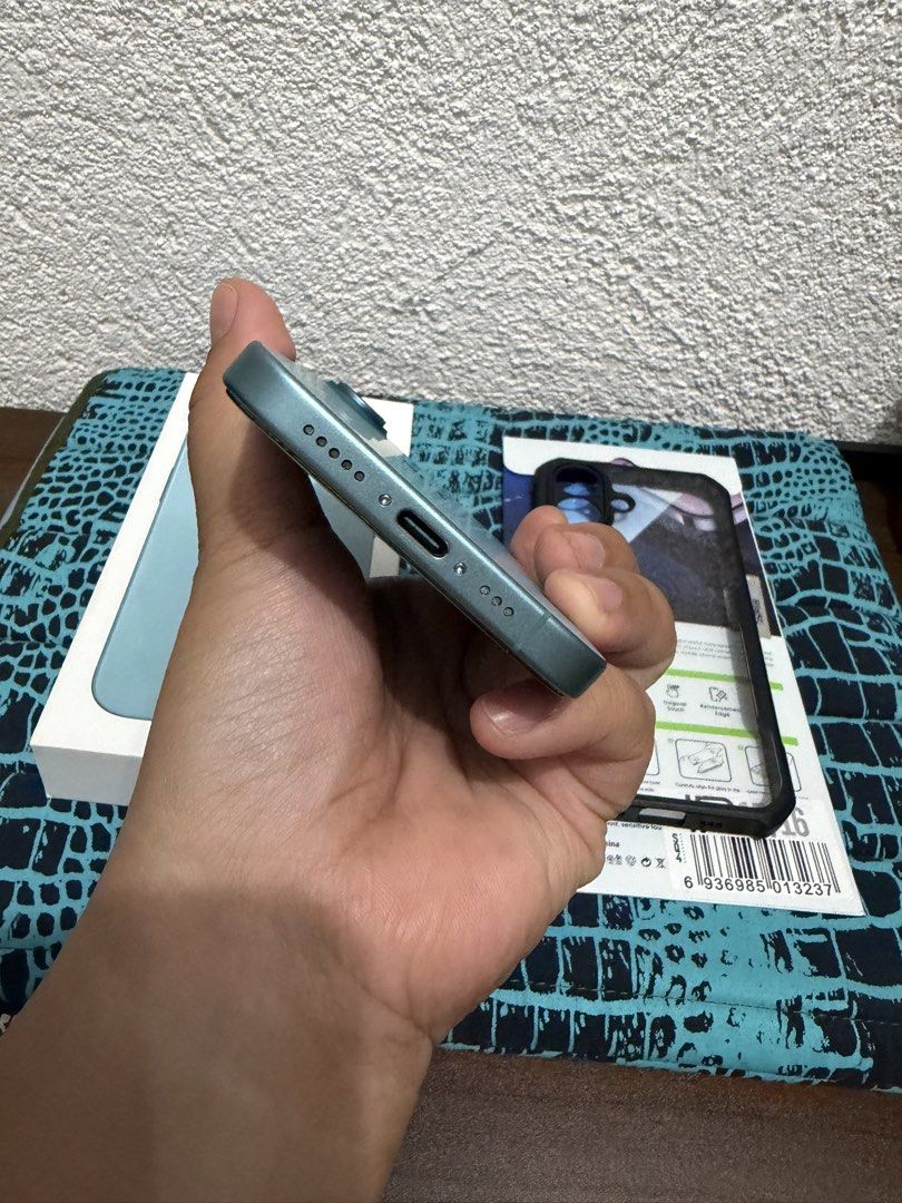 Iphone 16 (Category: iPhone 16 Series) located in Las Pinas. Submitted by dayennn (Listing ID 1469099662, Image 2). Description: Iphone 16 Teal 128gb 91% BH All working, no hidden issue Inclusion: cord, box, XUNDD clear case, new BAVIN tempered glass 💵 35000 (slightly nego) 📍meet up: SM Southmall (Las Piñas) 🧾MOP: Bank Transfer BPI/UB.