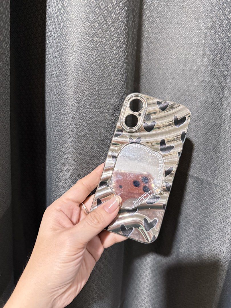 Iphone 16 preloved cases (Category: Cases & Sleeves) located in Pasig City. Submitted by Ghreizyyy (Listing ID 1469012045, Image 3). Description: All like new condition 300 sa take all may free 80 each Pasig area.
