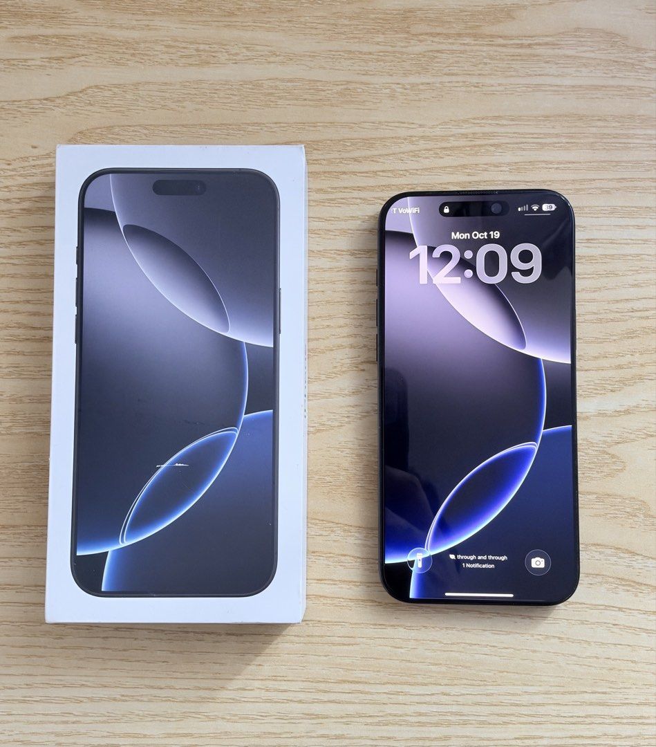 iPhone 16 Pro Max Black Titanium, 256GB, Smart Locked (Category: iPhone 16 Series) located in Mandaluyong City. Submitted by enriiks (Listing ID 1468962547, Image 1). Description: Location: San Pablo City, Laguna Seller Price: ₱47,000 (negotiable) Current Market Price: ₱69,000 Reason for selling: Seller bought brand new phone Phone Condition: - 256GB storage, 8GB RAM - Face ID is smooth and working ✔️ - Bluetooth is working ✔️ - Airdrop is workin
