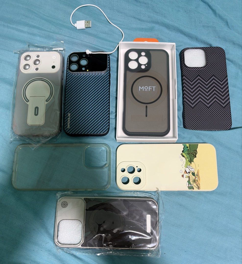 Iphone 16 Pro Max Case (Category: Cases & Sleeves) located in Mandaluyong City. Submitted by mr022 (Listing ID 1469030148, Image 1). Description: What you see is what you get. You can get all for 2,200 pesos. If you want to buy separately, prices as follows: Moft case - 800 Simsonlab (with back display) - 600 Transparent jelly case - 500 Rest of the cases - 200 each.