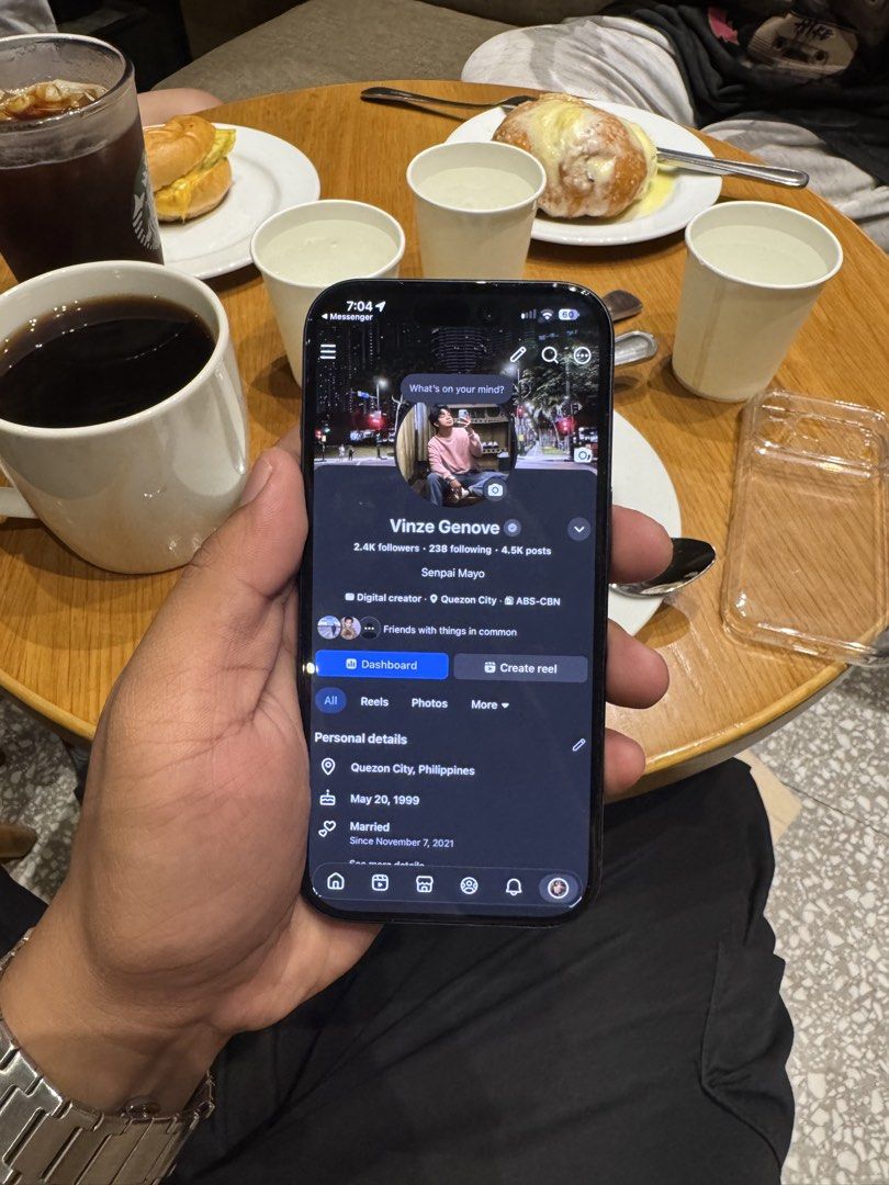 Iphone 17 Pro (Category: iPhone 17 Series) located in Manila. Submitted by vinzegeno53851 (Listing ID 1469160792, Image 3). Description: no dents sign of usage 90% battl health no History of repair unit case cord.