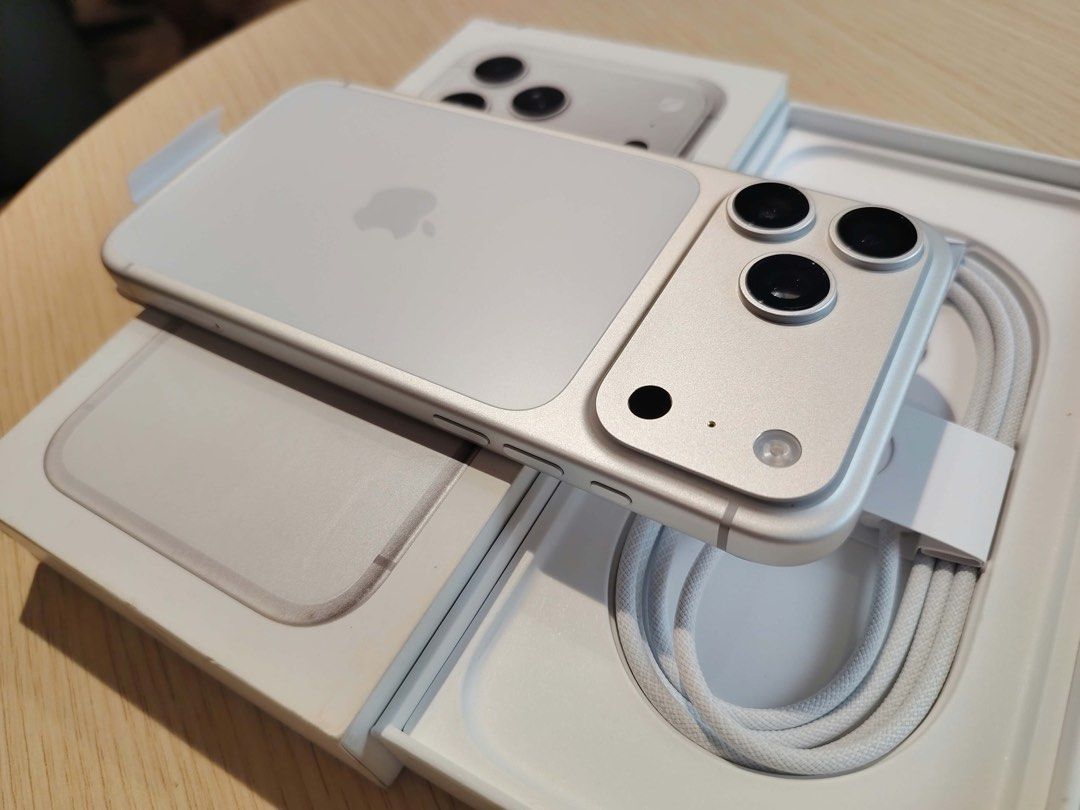 iPhone 17 Pro Max 256GB XA FU 96% (Category: iPhone 17 Series) located in Antipolo. Submitted by itsmeven (Listing ID 1469108865, Image 3). Description: AVAILABLE FOR SALE ‼️‼️ iPhone 17 Pro Max 256GB LOCAL VARIANT OPENLINE 🔋 96% BH 🔌 275 cycle count Warranty till November 2026 PHP 64000 Slight negotiable ✅ Complete original standard package ✅ Unused cord ✅ 99% smoothness no dents ✅ No functionality issues ✅ Test and reset all you want ✅ Free c