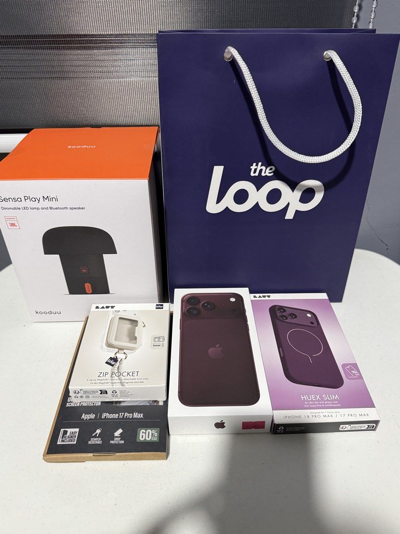 iPhone 18 Pro Max 512gb - Burgundy (Category: iPhone 18 Series) located in Alicia. Submitted by minnieeeee098 (Listing ID 1469104548, Image 1). Description: .
