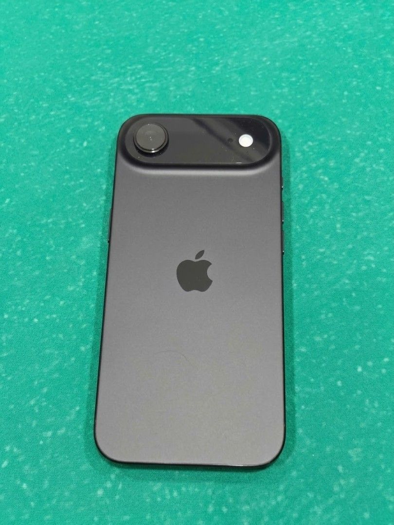 IPhone Air 256gb Black (7mos old) (Category: iPhone Air Series) located in Manila. Submitted by decluterring.co (Listing ID 1469070176, Image 2). Description: Open for swap to lower unit + add cash RFS: Spare phone, di na nagagamit - Warranty: Till February 2027 - Condition: Good as brand new - Inclusions: Original retail box and original cord - Extra Cases: Nillkin Nature TPU Pro case and black magnetic case. - Have supporting documents(picture)
