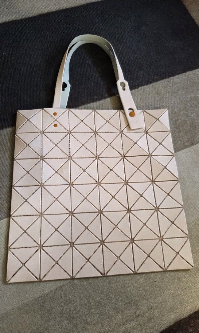 Issey miyake baobao bag (Category: Luxury Bags & Wallets) located in Pagudpud. Submitted by jmpascual044757 (Listing ID 1468970185, Image 1). Description: 100% guaranteed original very light sign of use has a dot flaw seen on photo pass po sa maarte pass sa barat no to free sf initially posted for 2500, reduced to 1800.