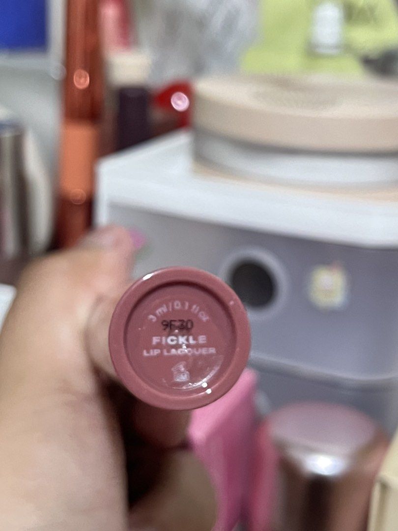 Issy Lip lacquer fickle (Category: Makeup) located in Cavite. Submitted by x.avie (Listing ID 1469051418, Image 1). Description: swatched only (available din risk).