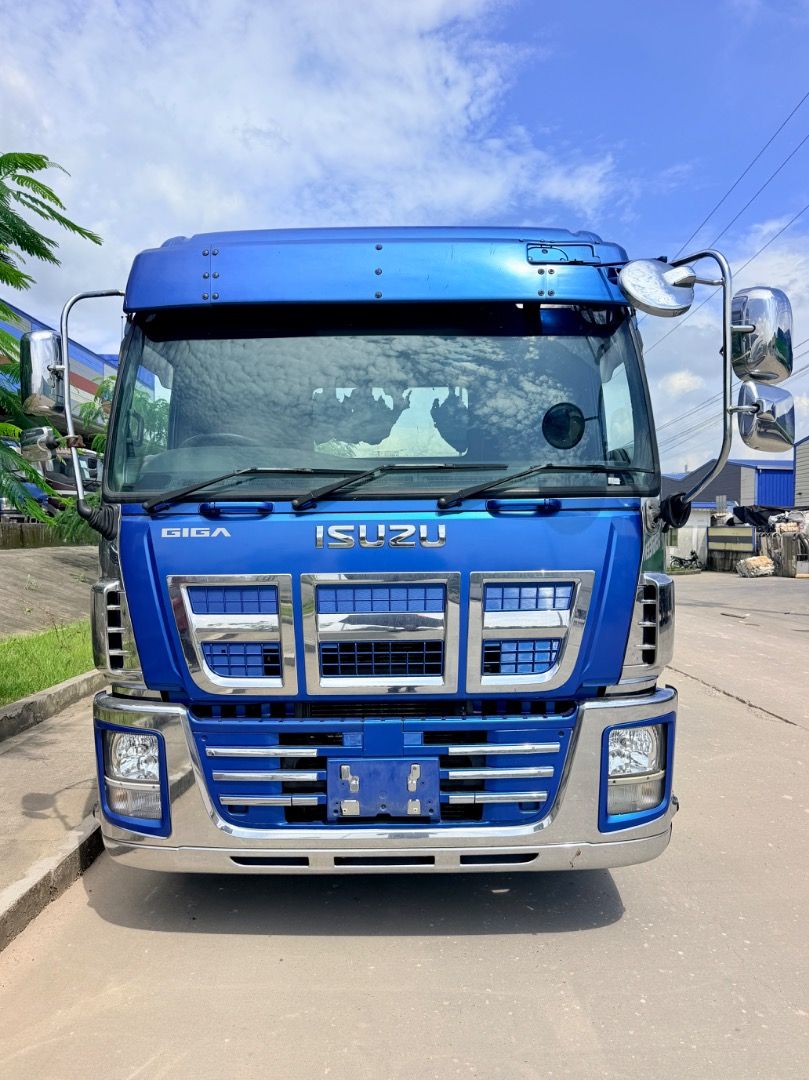 Isuzu giga (Category: Heavy Vehicles) located in Subic. Submitted by shukrynawf30426 (Listing ID 1468936821, Image 2). Description: tractor head euro 4.
