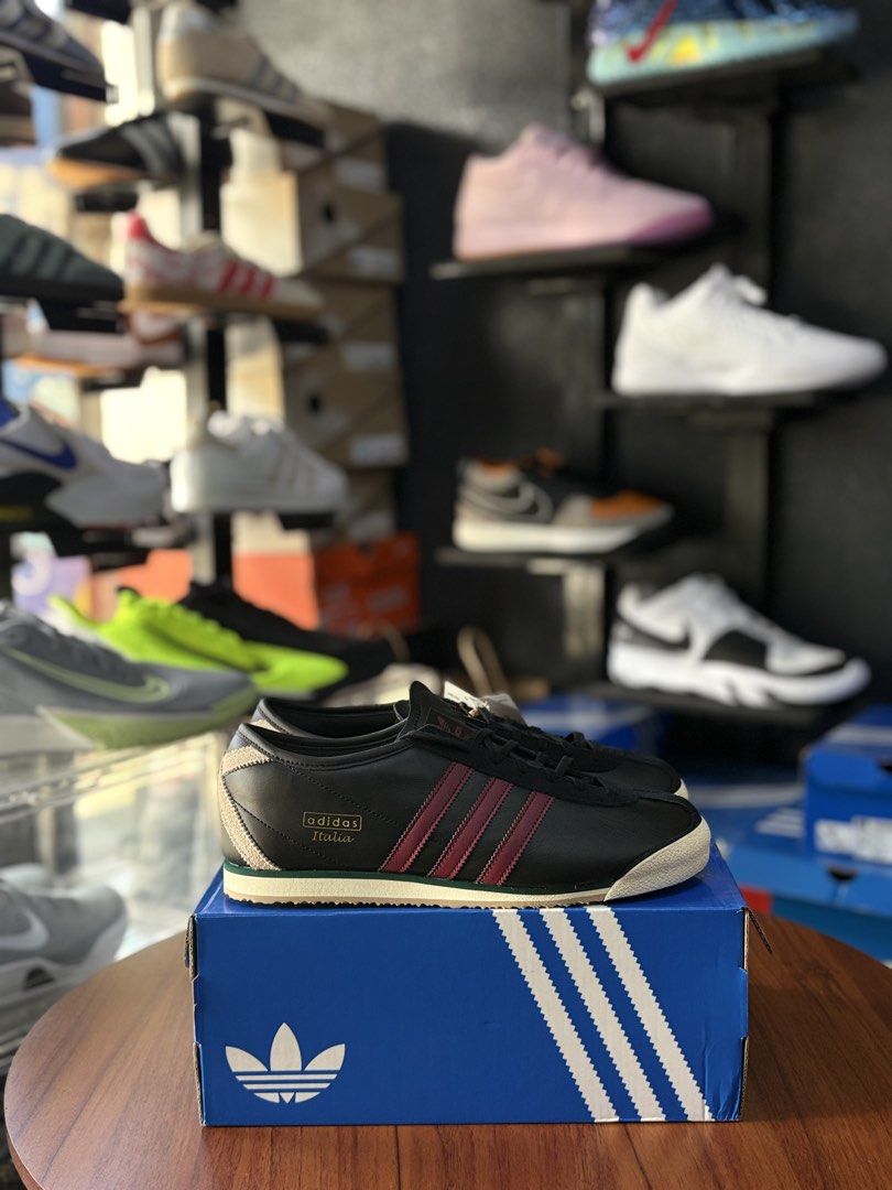 Italia 70s Black (Category: Sneakers) located in Cavite. Submitted by jairo13 (Listing ID 1468986608, Image 1). Description: Italia 70s Black 9.5us | Brandnew ₱2,995.00 Ig&Fb: ShoesoleCavite 📍Silang,Cavite 🚚Jrs / Lbc / Lalamove 💵Gcash / Gotyme / Bdo We accept card payment & QR Ph We buy profitable pairs 24/7. Dm for appraisal Store Open Hours: 12Pm - 7PM Gmaps/Waze: ShoesoleCavite.