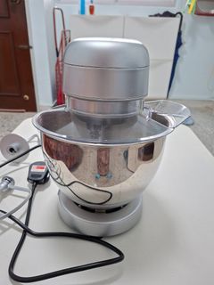 Russell Taylors S3 1300 Watt 5L Stand Mixer, TV & Home Appliances ...