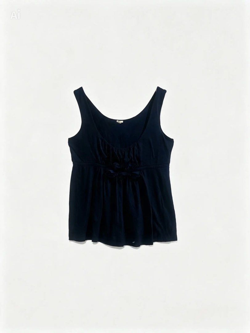 J. CREW (Category: Sleeveless) located in Davao. Submitted by sart0ria85 (Listing ID 1469109012, Image 1). Description: A dark blue tank top blouse with five dark blue rose inlets on the breast part made in 100% SILK. The entire blouse is made of 70% TENCELL (trademark from eucalyptus wood)and 30% WOOL MADE IN CHINA 🇨🇳 SMALL. Size 4 EXCELLENT CONDITION (90/100).