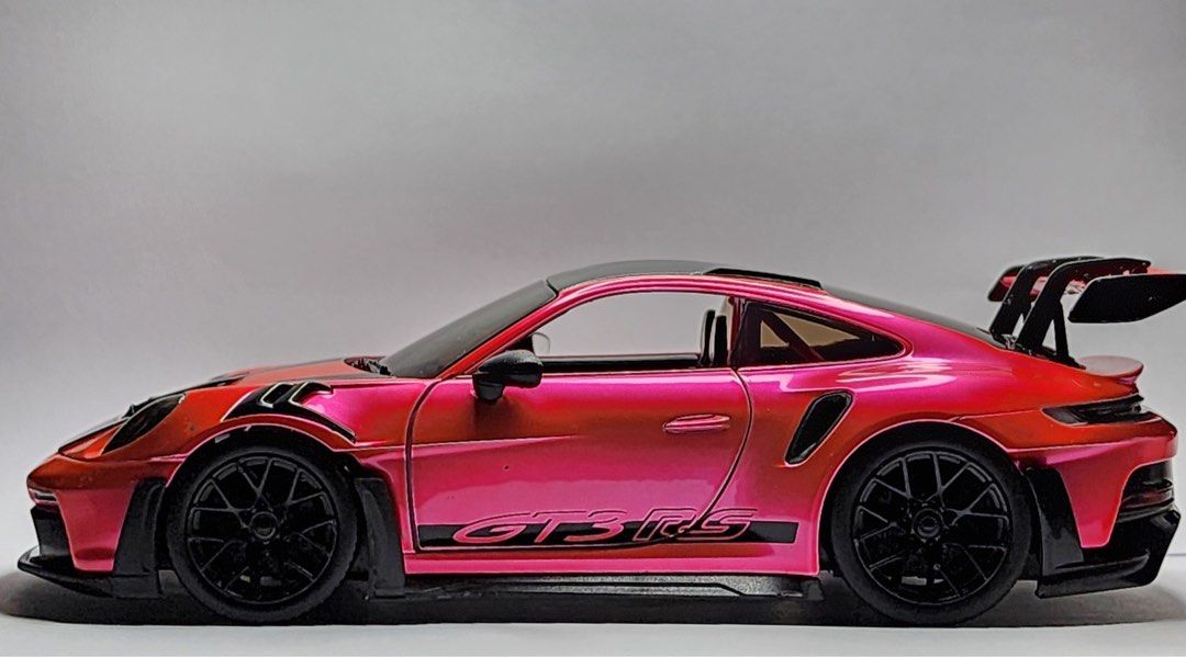 Jada 1/24 Porsche GT3RS Chase Variant (Category: Interactive Toys) located in Manila. Submitted by xanders_corner (Listing ID 1468952238, Image 2). Description: Unsealed mint condition. Neg.