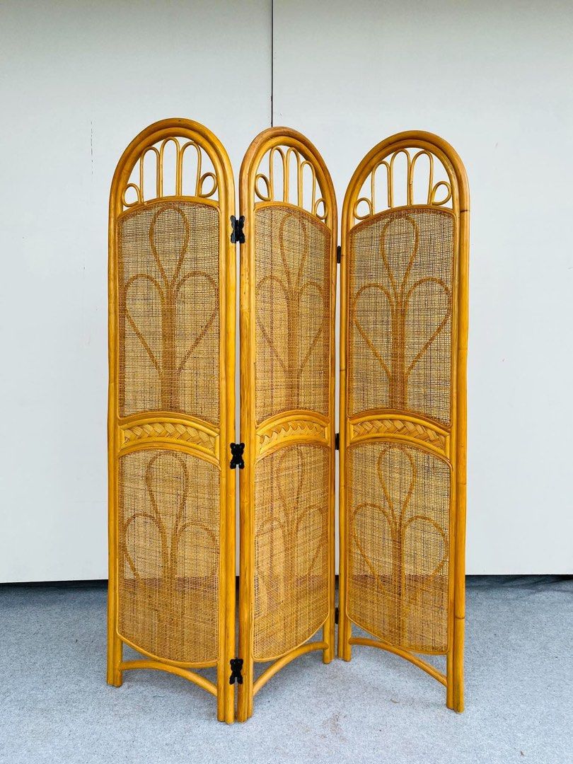 “JAPAN SURPLUS” 3-PANEL RATTAN PARTITION / DIVIDER (Category: Other Home Furniture) located in Manila. Submitted by jerichocal17856 (Listing ID 1468975345, Image 3). Description: “JAPAN SURPLUS” 3-PANEL RATTAN PARTITION / DIVIDER SIZE: 16L” x 60H” inches (per panel) (AS-IS ITEM) IN GOOD CONDITION.