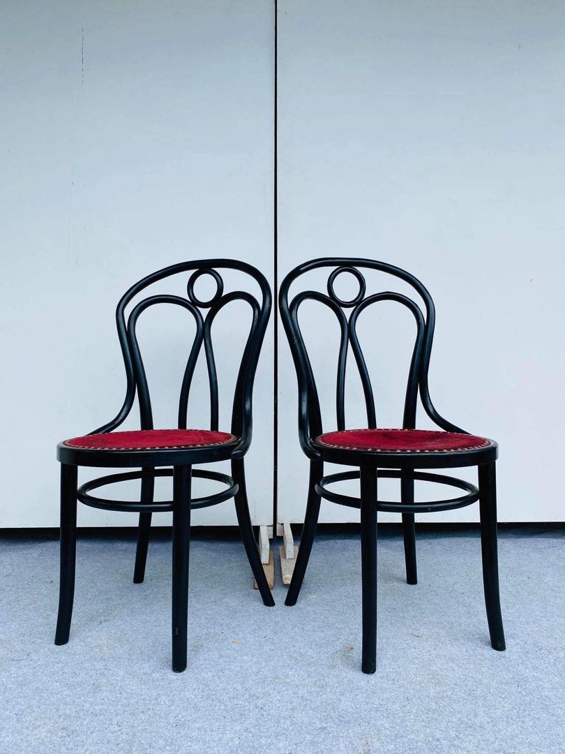 “JAPAN SURPLUS” BLACK BISTRO CHAIRS (Category: Chairs) located in Manila. Submitted by jerichocal17856 (Listing ID 1468973680, Image 1). Description: “JAPAN SURPLUS” BLACK BISTRO CHAIRS SIZE: 16D” x 17Sh” x 35H” inches (AS-IS ITEM) IN GOOD CONDITION.