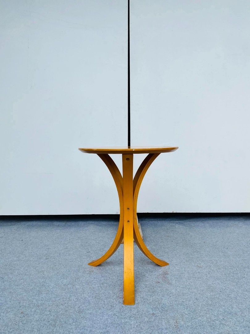 JAPAN SURPLUS" MODERN SIDE TABLE / SMALL COFFEE TABLE (Category: Tables & Sets) located in Manila. Submitted by adrian_ocean (Listing ID 1468966890, Image 3). Description: "JAPAN SURPLUS" MODERN SIDE TABLE / SMALL COFFEE TABLE SIZE: 16D" x 21H" inches (AS-IS ITEM) IN GOOD CONDITION.