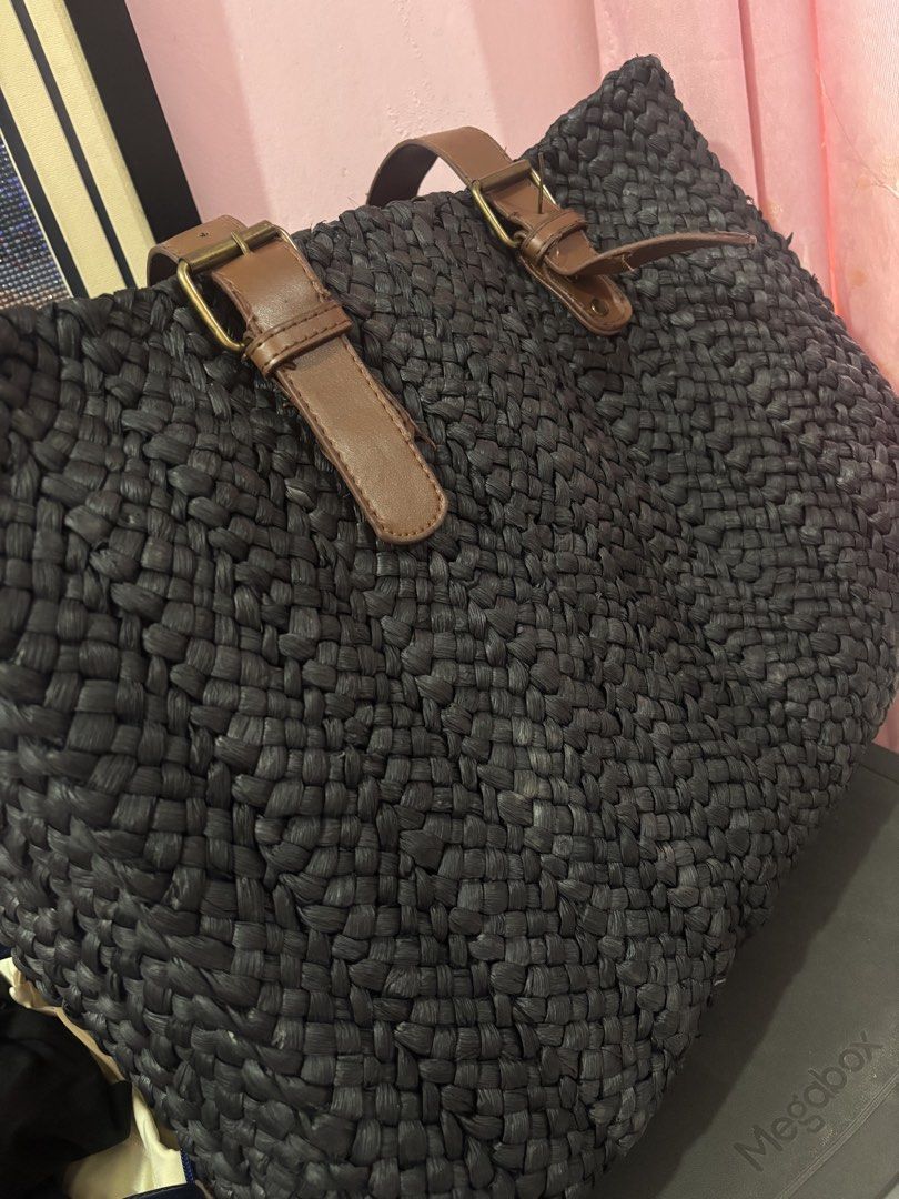 Japan Surplus tote bag (Category: Tote Bags) located in Teresa. Submitted by lovedbykels (Listing ID 1468994296, Image 3). Description: Preloved Some lose material but in good condition 💖.
