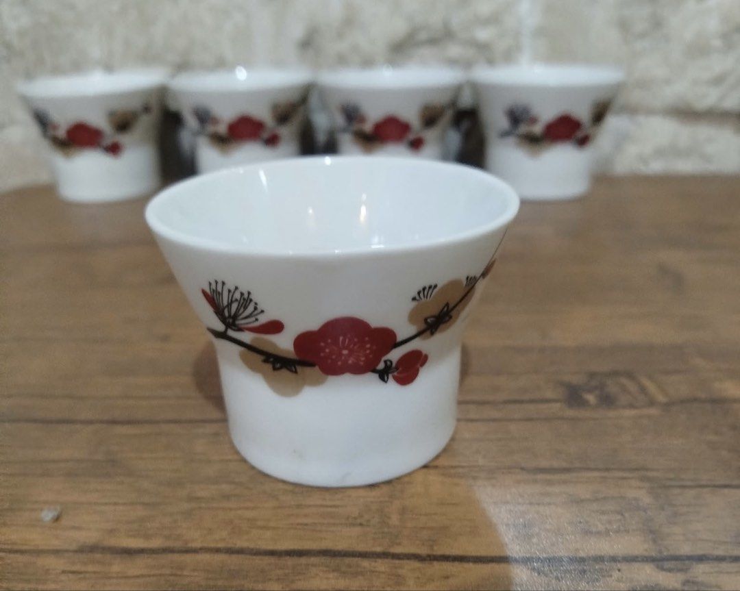 Japanese white porcelain cup (Category: Coffee & Tea Tableware) located in San Fernando. Submitted by dntjapansurpluselyu (Listing ID 1468935559, Image 3). Description: .