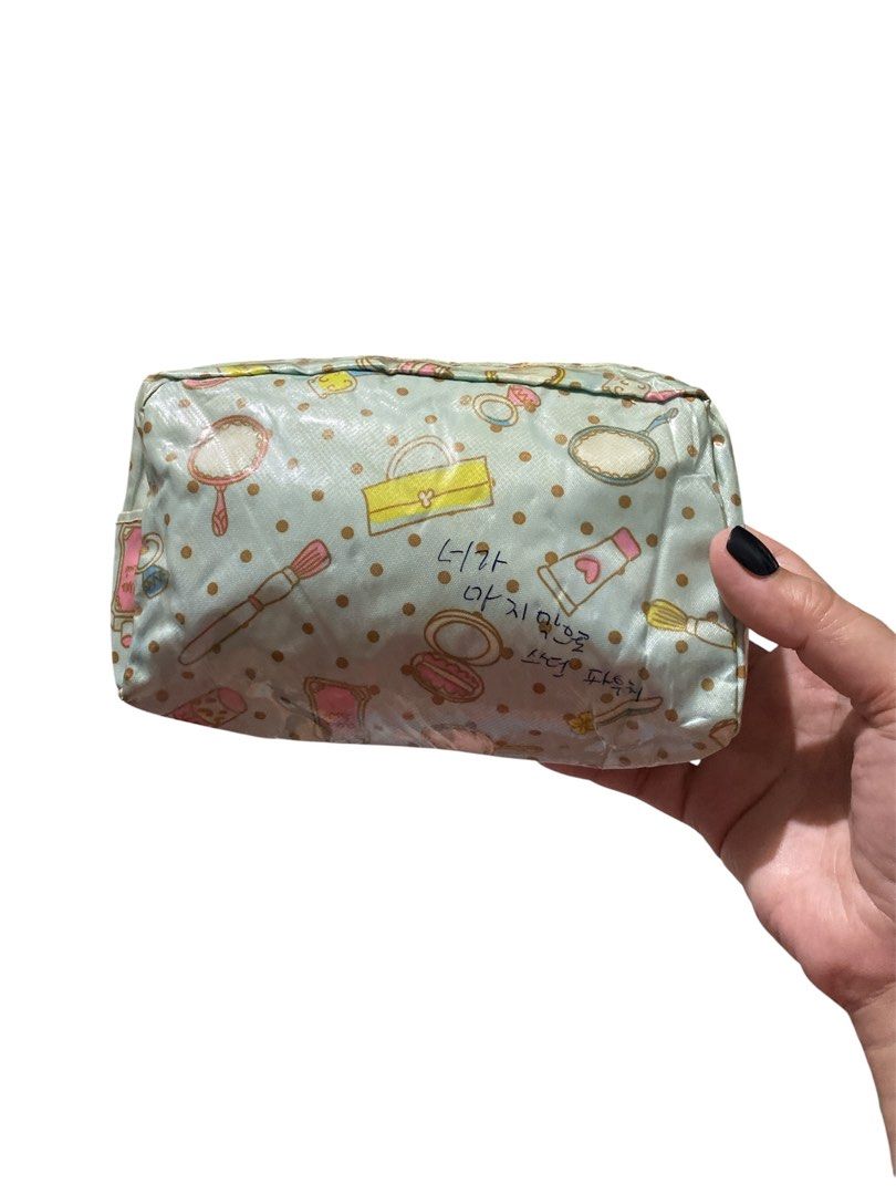 🇰🇷🇯🇵Japankorea Pouch 🇰🇷🇯🇵 (Category: Purses & Pouches) located in Butuan. Submitted by bxufinds (Listing ID 1469066129, Image 2). Description: 🇯🇵JAPAN-KOREA SURPLUS🇰🇷 LAST PRICE POSTED‼️ ▪️1 DAY RESERVATION ONLY. AUTO CANCEL & GIVE TO THE NEXT MINER PO. ▪️CONDITION: -Size: -As is, used items -surplus -signs of usage..bawal sa maselan bawal sa maarte po pero good condition at magagamit pa talaga. *****𝗣𝗟𝗘𝗔𝗦𝗘 𝗥𝗘𝗔𝗗***** ▪️Pleas