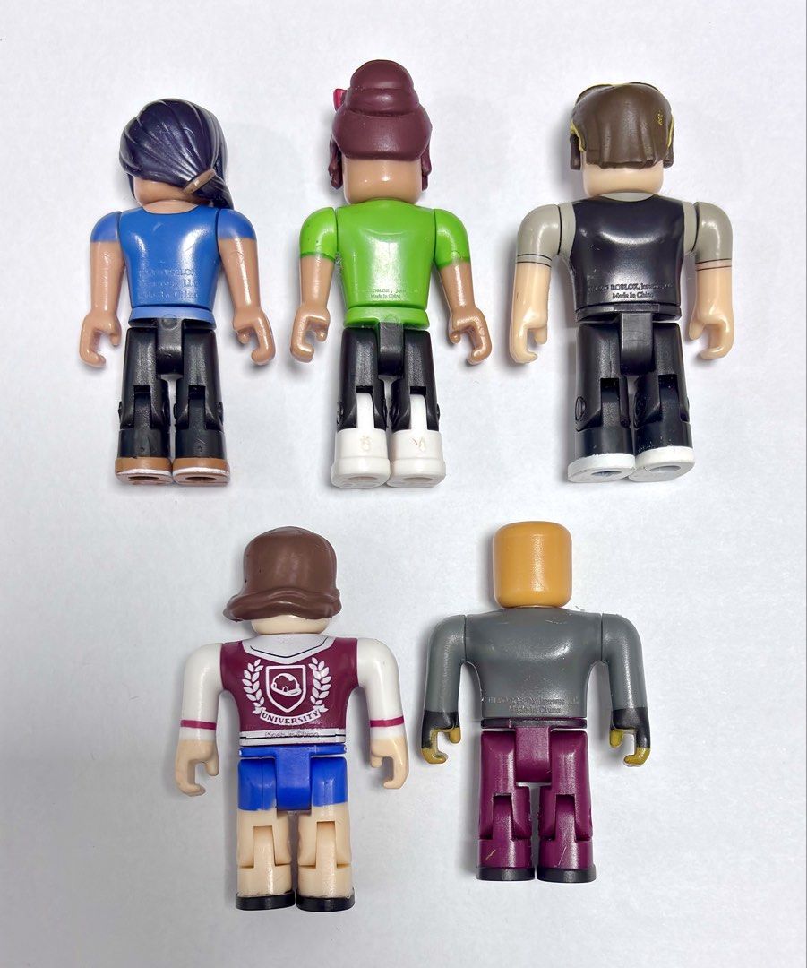 Jazwares Roblox Figures Set (Category: Other Merchandise) located in Tarlac. Submitted by ggplaysph (Listing ID 1469031840, Image 2). Description: Jazwares Roblox Figures Set • 300 pesos only • Authentic / Loose (no box) • Size: 2 to 3 inches 📍COD/COP available. Shipping fee must be paid first to secure your order. Item(s) payable upon delivery/pick-up..