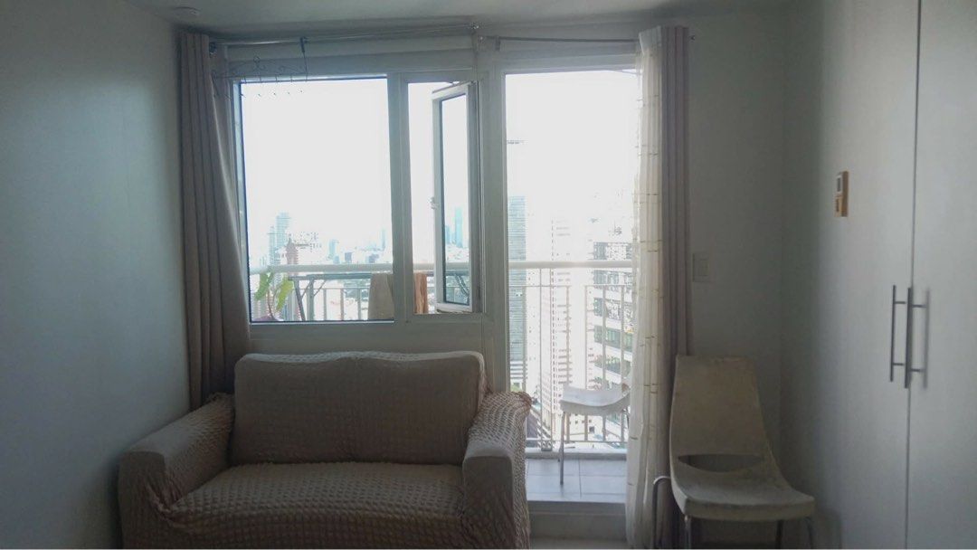 Jazz residence condo for rent (Category: Apartments & Condos) located in Manila. Submitted by swiftowl_ed5cc2 (Listing ID 1468994459, Image 3). Description: Jazz residences tower A 43rd floor facing makati ave 24.01 sm studio type with balcony semi furnish 1 adv+2 sec dep Min of 6 months 19k/mo Owner here.