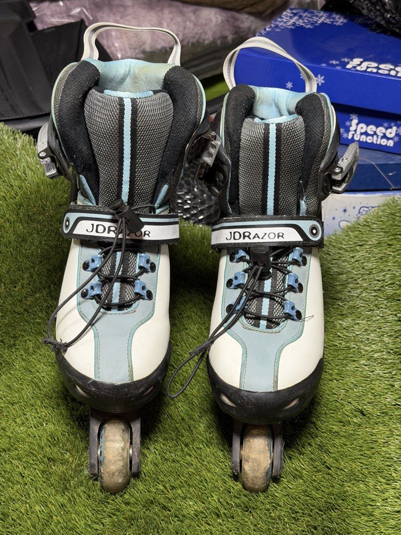 JDRAZOR ROLLER SKATES (Category: Skates, Rollerblades & Scooters) located in Sablan. Submitted by gongonshelley12 (Listing ID 1469046950, Image 3). Description: 1200 only.!! JDRAZOR ROLLER SKATES GOODS NA GOODS PO ETO PANG 5-7 FOOT SIZE.