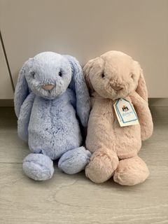 Jellycat Medium Bashful Tiger, 玩具收藏品, 玩具, 絨毛玩具 - Carousell
