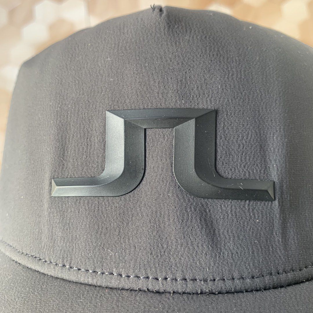j.lindeberg Golf Cap❗️ (Category: Caps & Hats) located in Cebu City. Submitted by darrylopon12219 (Listing ID 1469031471, Image 3). Description: Orig💯 As New Condition No Issue One Size Fit all Ready to Use 📍 CONSOLACION, CEBU ‎🚚 ship via J&T ‎DM NOW📩.