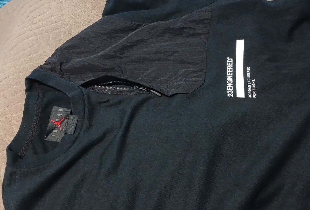 🔥Jordan🔥 (Category: Activewear) located in Cadiz. Submitted by jcthrifting (Listing ID 1469015740, Image 3). Description: 🔥Jordan🔥 Air Jordan Engineered Athleisure Casual Sports Round Neck 👕 Authentic✅️ 2XL on tag 23W×29.5L black na black pa excellent no issue 📩.
