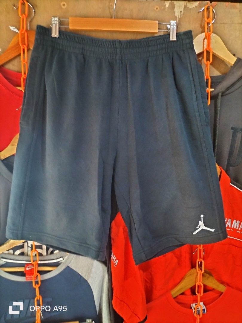Jordan (Category: Shorts) located in Baler. Submitted by jaydeebaltazar (Listing ID 1469074432, Image 2). Description: may pinhole lng namaliit pero nakapaka quality nito 9.8 colorate size: 30to36.
