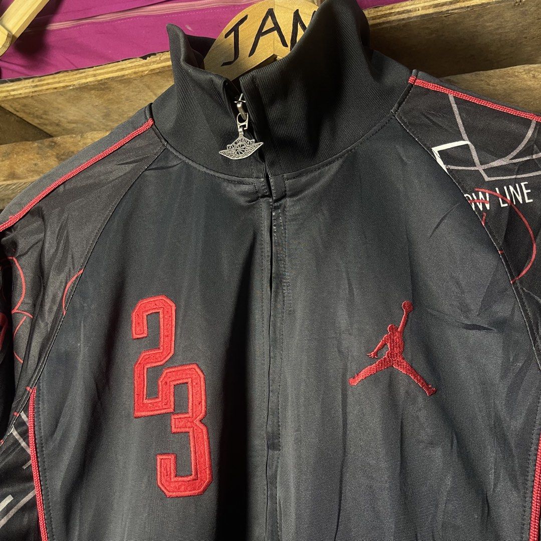 JORDAN (Category: Coats, Jackets and Outerwear) located in Pasay City. Submitted by jam.tr1ft (Listing ID 1469098505, Image 3). Description: 20 x 27 Medium.