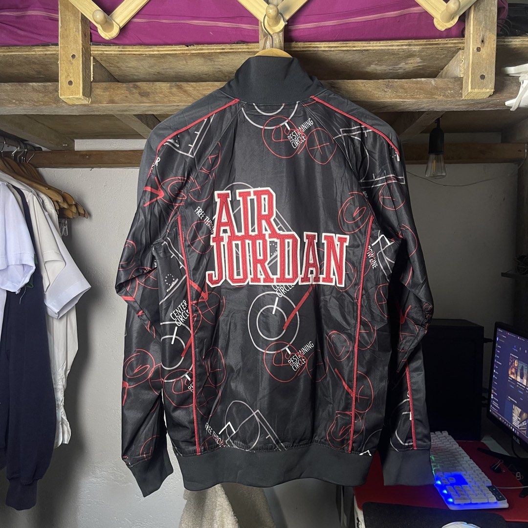 JORDAN (Category: Coats, Jackets and Outerwear) located in Pasay City. Submitted by jam.tr1ft (Listing ID 1469098505, Image 2). Description: 20 x 27 Medium.