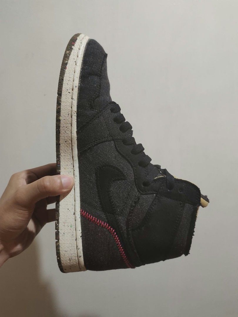 Jordan 1 High Crater (Category: Sneakers) located in Baguio. Submitted by thriftfit17 (Listing ID 1469081208, Image 1). Description: Jordan 1 High Crater Sz 9.5 Complete with box and extra laces Condition: Used 8/10 Php 3500 dm if interested 🤙.