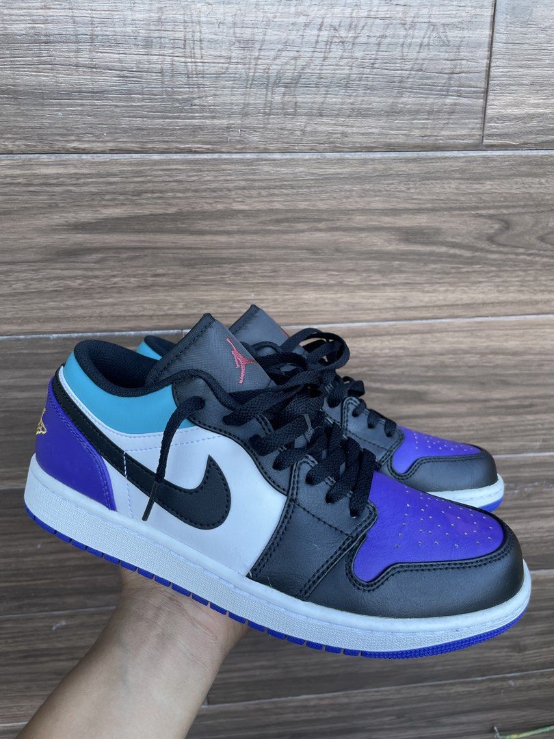 JORDAN 1 LOW (Category: Sneakers) located in Manila. Submitted by donnnn21 (Listing ID 1469032875, Image 1). Description: jordan 1 low black green condition 9/10 black white aqua condition 10/10 no box both split or as pack hmu for more details.
