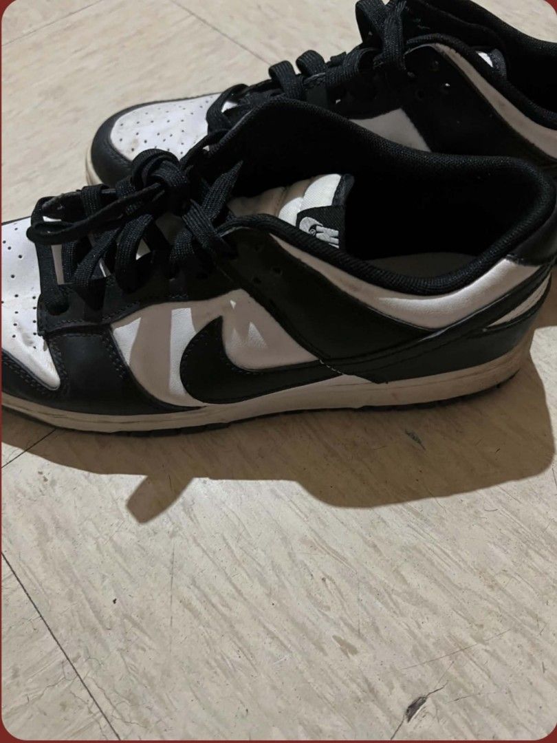 Jordan 1 low (Category: Casual Shoes) located in Quezon City. Submitted by epictree.a37e8d (Listing ID 1469046459, Image 2). Description: used but not abused, no damage, no box, 100% orig size 9.