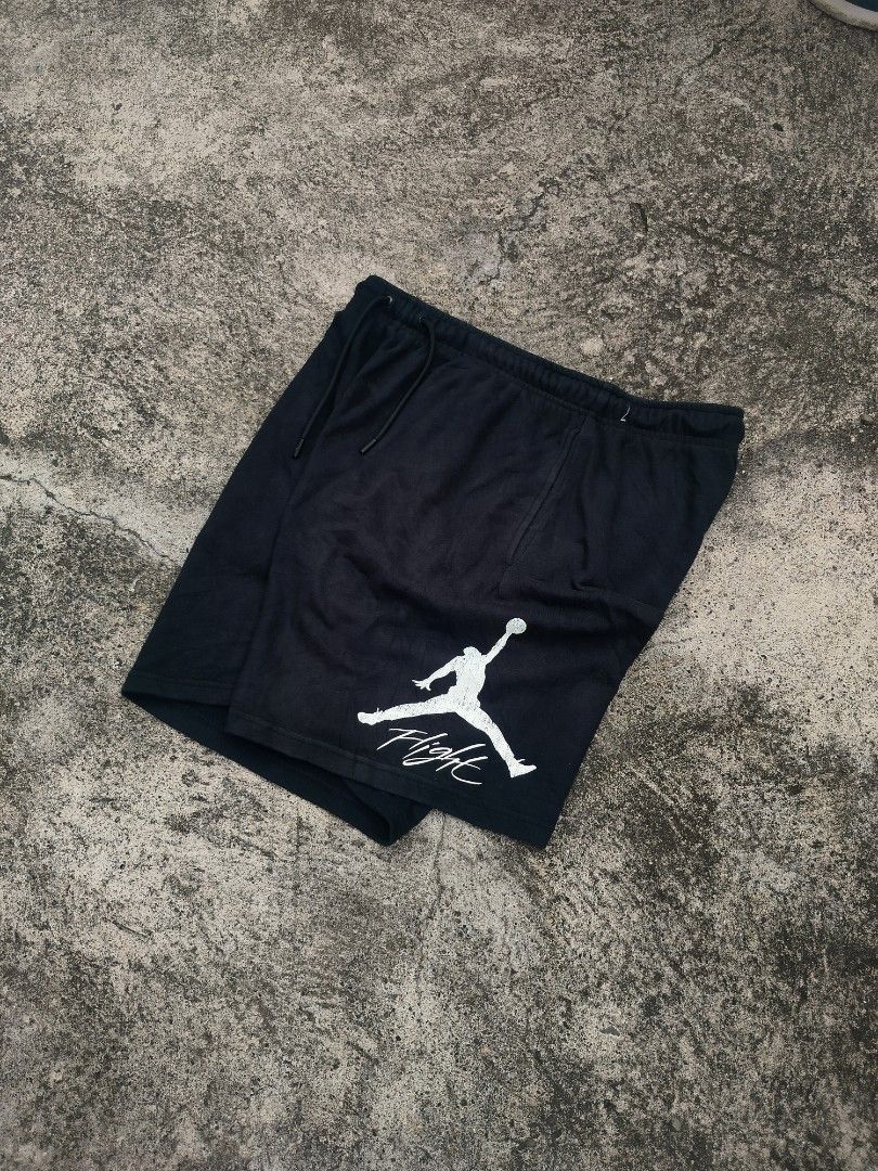 Jordan Essential Fleece Short (Category: Shorts) located in Midsayap. Submitted by rogeandrei29987 (Listing ID 1469111589, Image 1). Description: 📌Jordan Essential Fleece Short •XXL on tag •36-48 waist, 21.5 length, 13.5 LO •Color may vary due to lighting •9/10 cr •Pinhole MOP: Gcash Courier✈️: J&T Unli vouch/Vc with item Loc: Kabacan, North Cotabato❤️ .