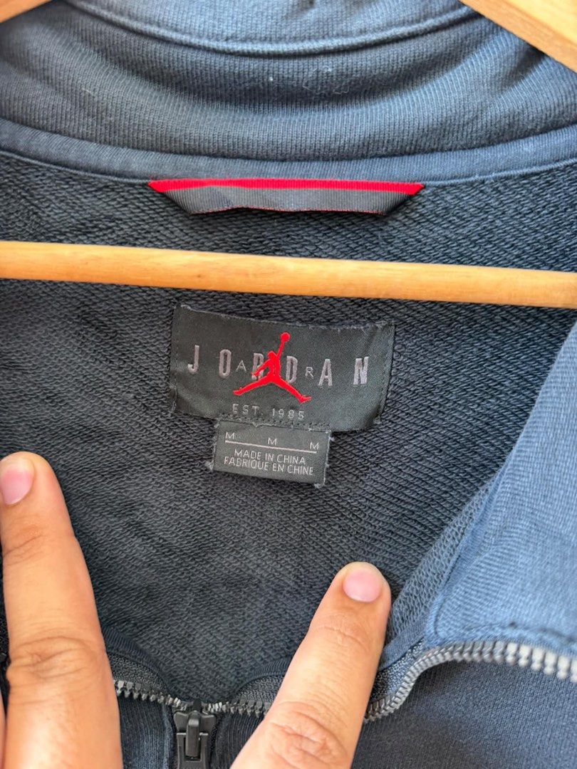 Jordan Flight Quarter Zip (Category: Coats, Jackets and Outerwear) located in Iloilo. Submitted by bunitoapparel_v2 (Listing ID 1469110556, Image 3). Description: Jordan Flight Quarter Zip Good as new No Flaws Size Medium Width 21 Length 28 +Sf.