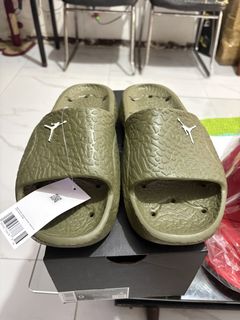 (Category: ) located in . Submitted by shoepatos4u (Listing ID 1469129409, Image 1). Description: .
