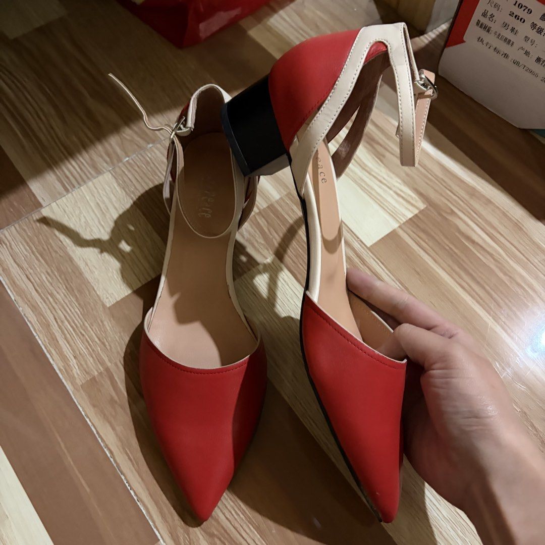 Joy & peace italy pointed toe heels block heels (Category: Heels) located in Baguio. Submitted by suffering (Listing ID 1469120256, Image 3). Description: Baguio .