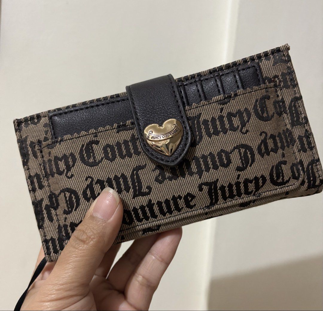 Juicy Couture Monogram Bifold Wallet (Category: Wallets & Card holders) located in Cavite. Submitted by chubbsavenue (Listing ID 1469156170, Image 3). Description: .
