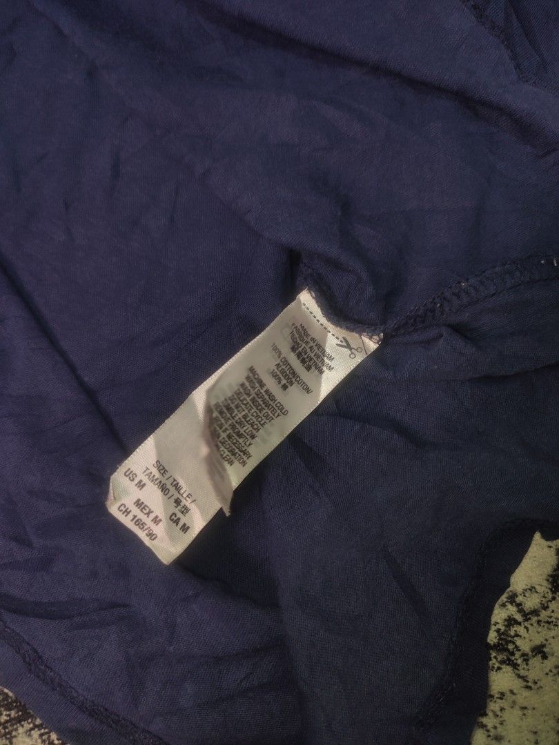 Juicy couture shirt (Category: Shirts) located in Cagayan de Oro. Submitted by jaypeedeistilo (Listing ID 1468961812, Image 3). Description: still in a good condition ✅.
