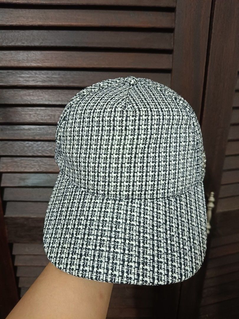 Karl Lagerfeld Tweed Cap (Category: Charms) located in Manila. Submitted by byjrb (Listing ID 1469087073, Image 1). Description: Brandnew Karl Lagerfeld sinukat lang from US..