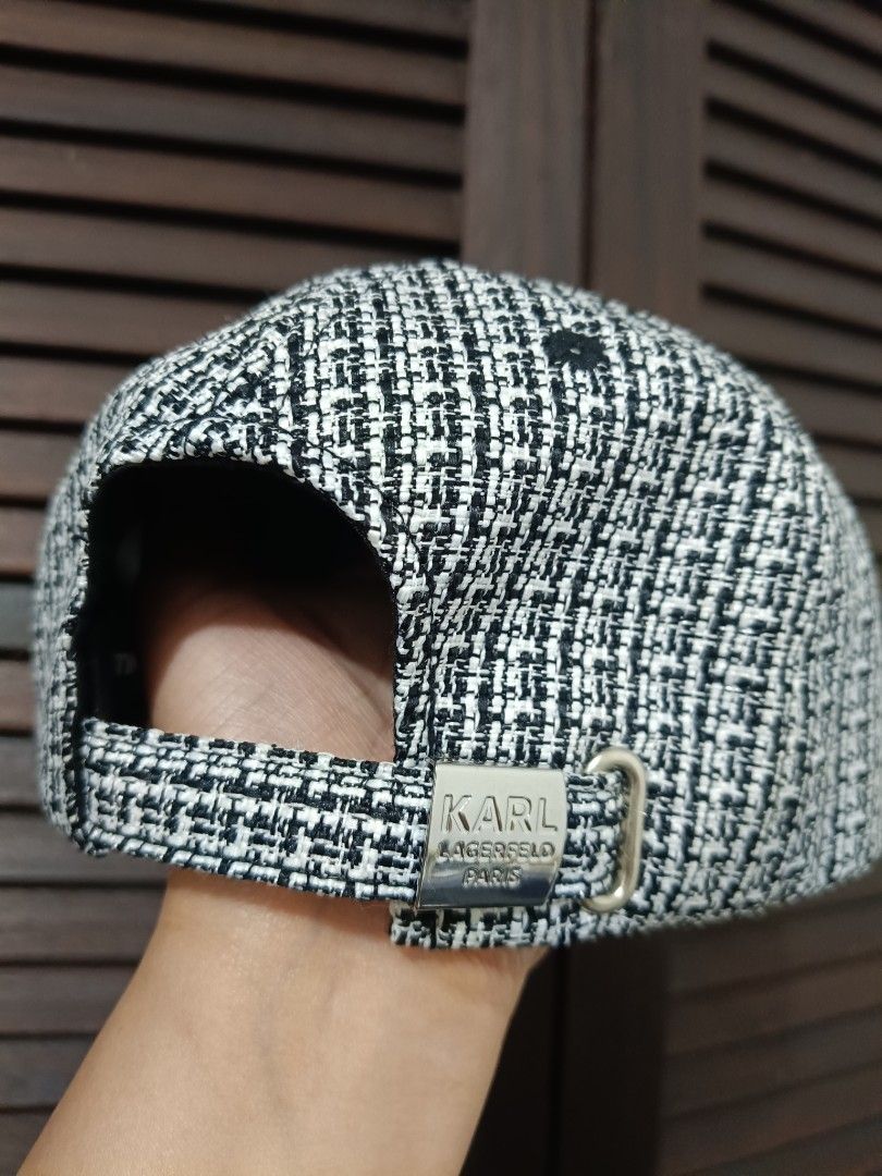 Karl Lagerfeld Tweed Cap (Category: Charms) located in Manila. Submitted by byjrb (Listing ID 1469087073, Image 3). Description: Brandnew Karl Lagerfeld sinukat lang from US..