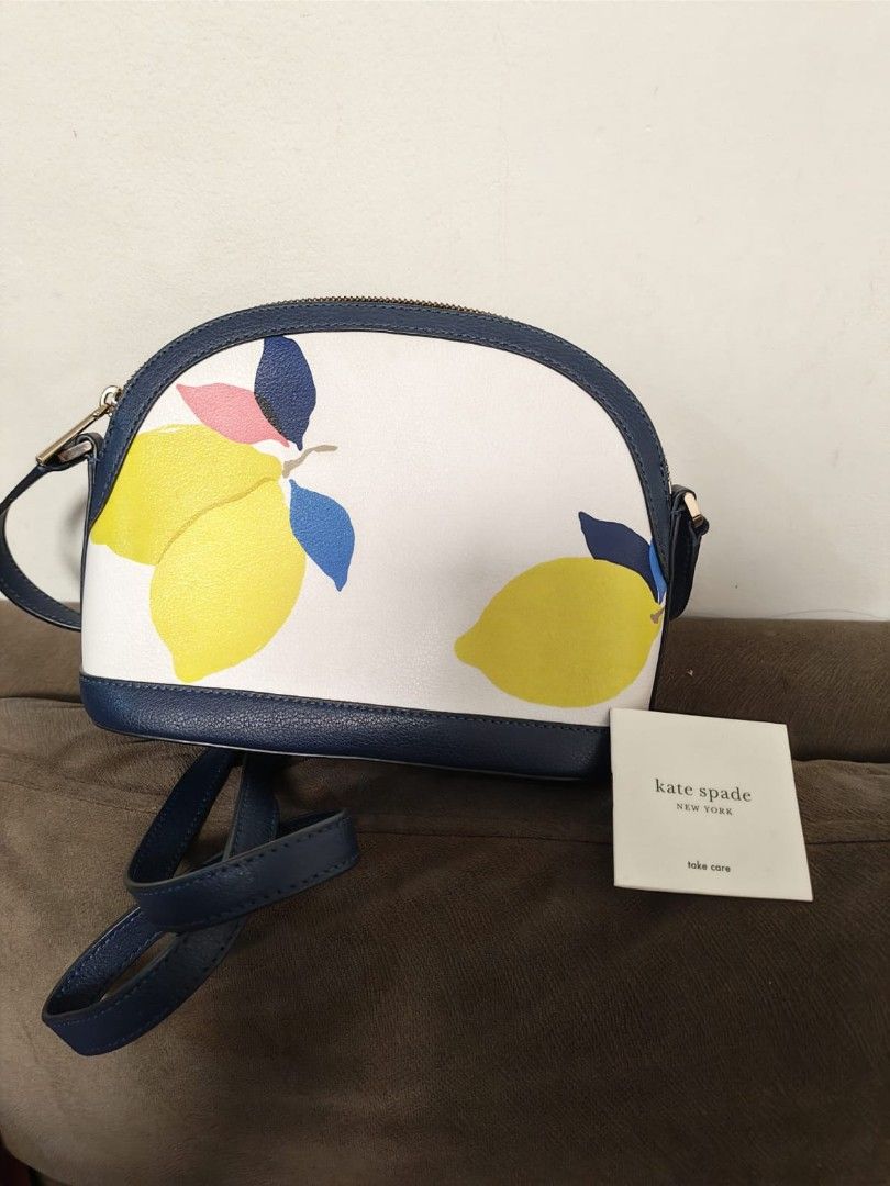 Kate Spade sling bag (Category: Cross-body Bags) located in Makati City. Submitted by wellLovedstuffs (Listing ID 1468932346, Image 3). Description: .