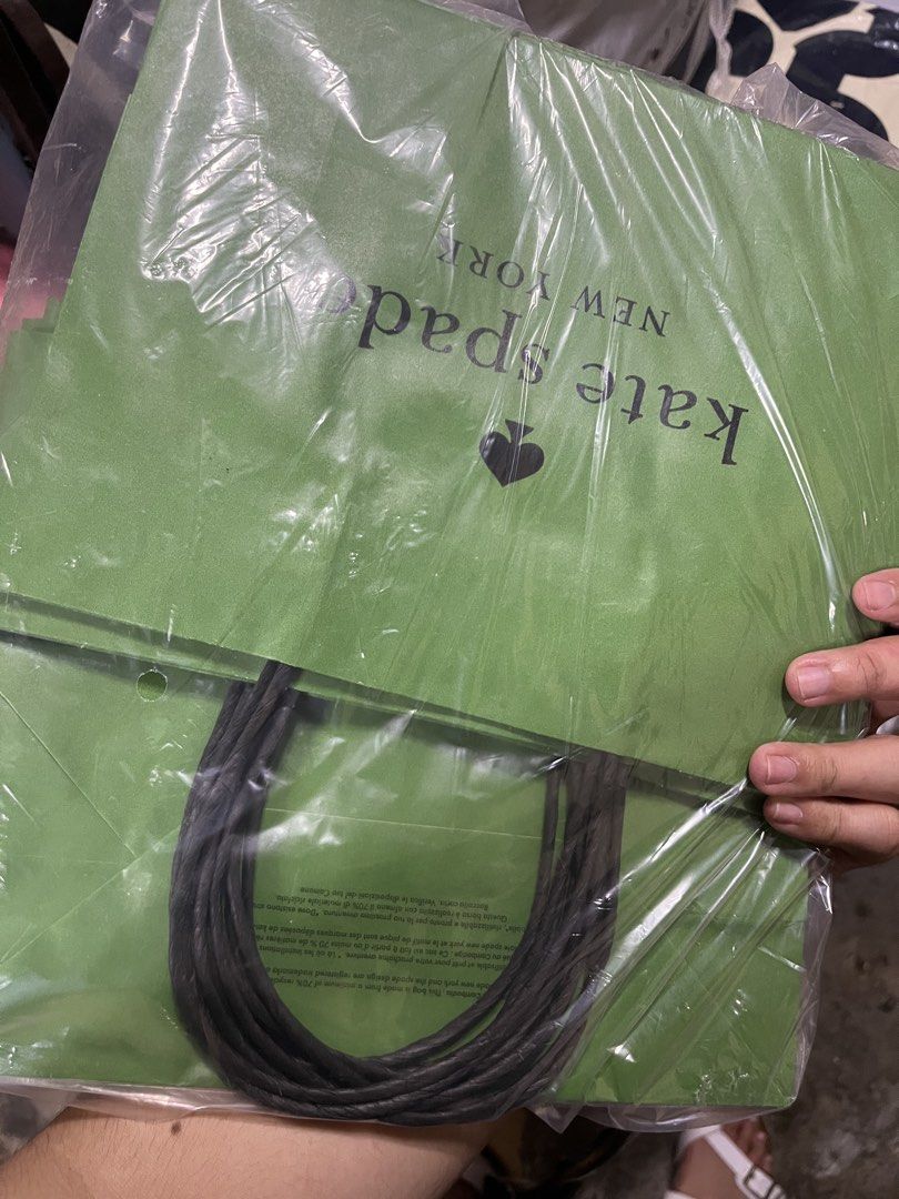 Kate Spade Small Paperbag (Category: Everything Else Others) located in Quezon City. Submitted by azarels (Listing ID 1469065596, Image 2). Description: 150 each Last 10 pcs available! Get all for 1,500 From Canada outlet stores 📍Project 8, QC.