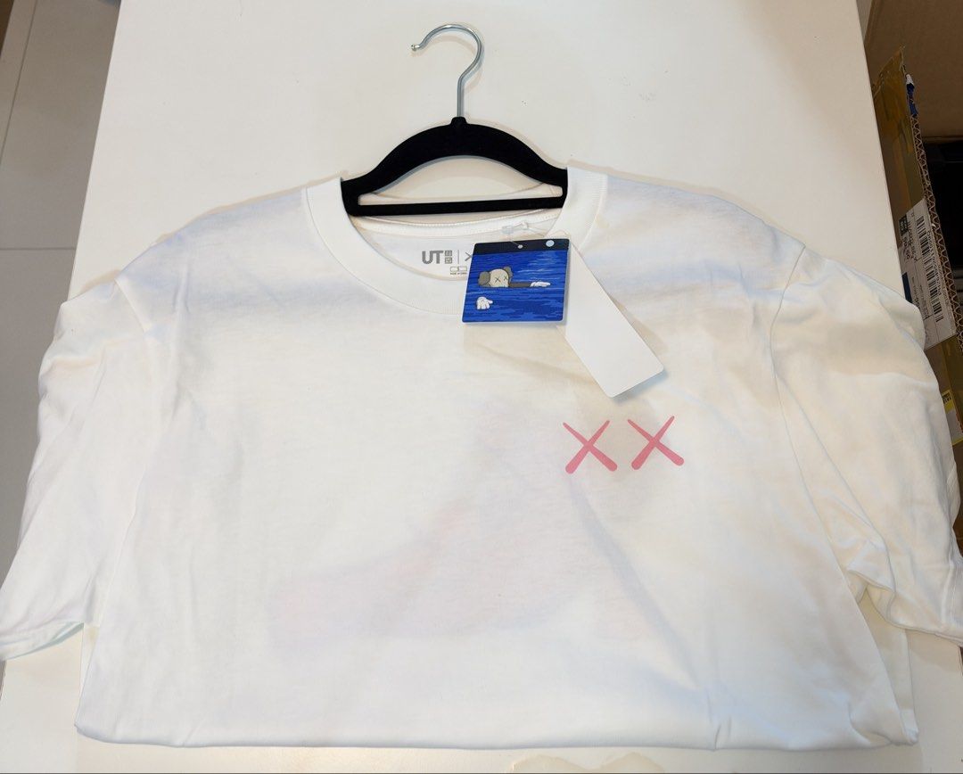 Kaws uniqlo t shirt (Category: Tshirts & Polo Shirts ) located in Naic. Submitted by yozaktcg (Listing ID 1469007518, Image 3). Description: Rfs: decluttering All brand new with tags .