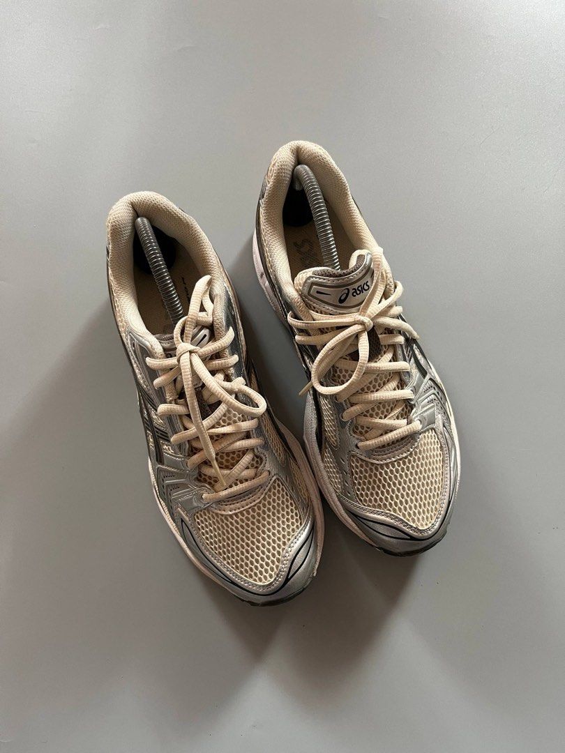 KAYANO 14 METALLIC PLUM (8US) (Category: Sneakers) located in Baguio. Submitted by grabUrPairs (Listing ID 1469072502, Image 3). Description: EXCELLENT SIGNS OF USAGE 8US/26CM PAIR ONLY AUTHENTIC.