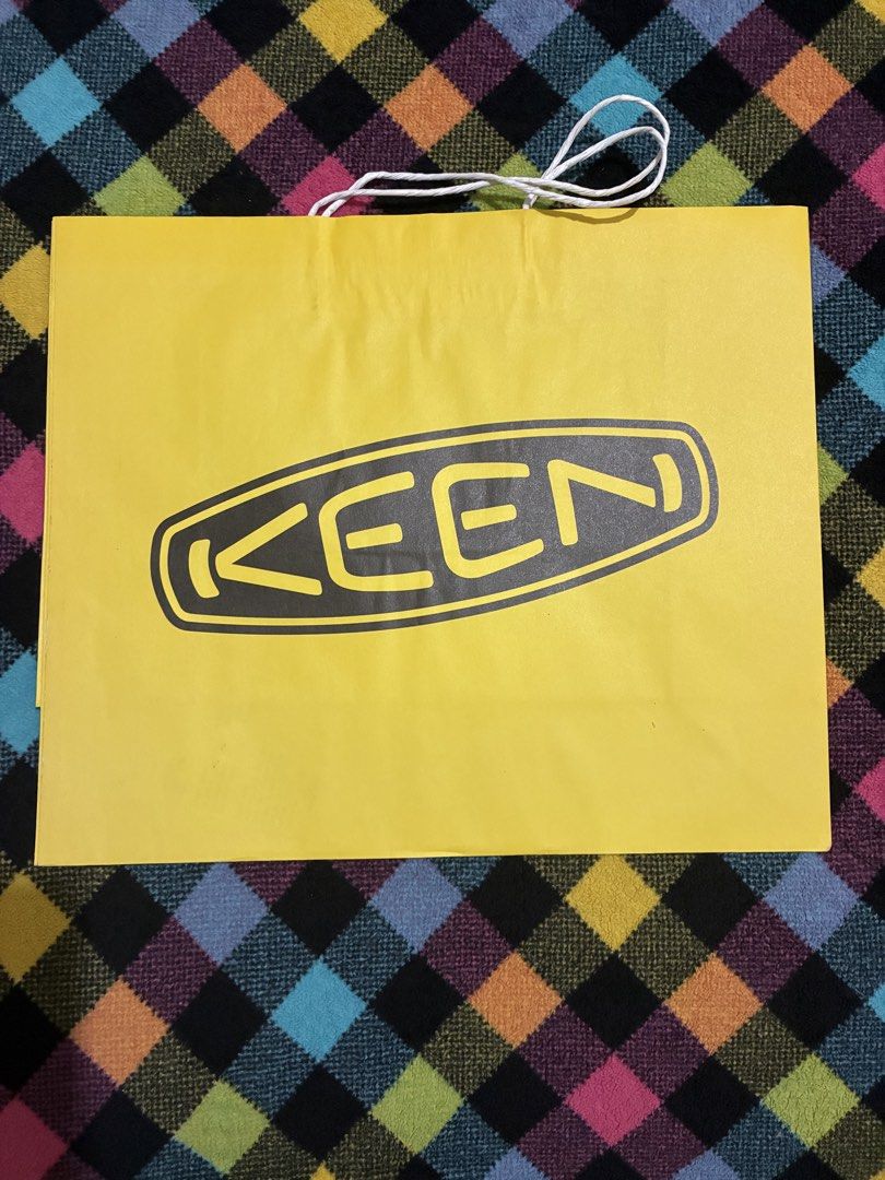 KEEN Paper Bag (Category: Everything Else Others) located in Muntinlupa City. Submitted by mystyle10 (Listing ID 1469007640, Image 1). Description: .