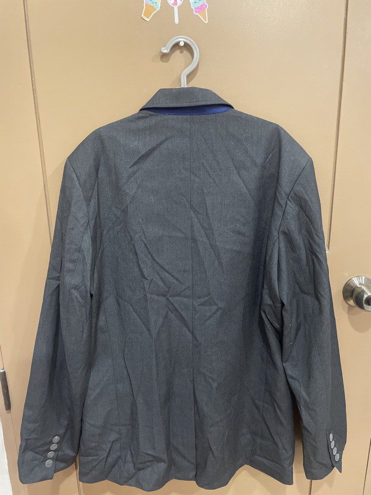 KENNETH COLE REACTION SUIT COAT (Category: Coats, Jackets and Outerwear) located in Manila. Submitted by bedlambuzz (Listing ID 1469041692, Image 2). Description: Wyswyg DONT ASK FOR MEASUREMENTS.